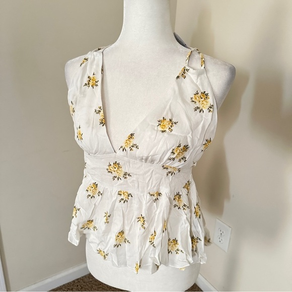 Forever 21 Tops - Forever 21 Yellow Floral Peplum Top – Size Small (NWT)